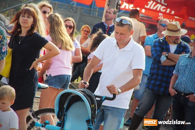 Zdjęcie w galerii na portalu naszwodzislaw.com: Plon niesiemy, plon. W gospodarza dom. Dożynki w Marklowicach  wiadomości z regionu