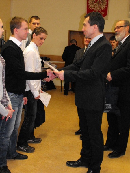 Zdjęcie w galerii na portalu naszwodzislaw.com: Andrzej Cojg mistrzem w rachunkowości wiadomości z regionu