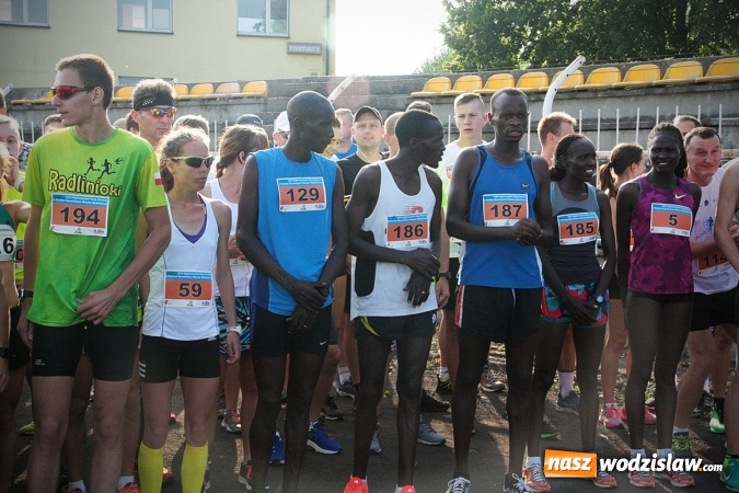 Zdjęcie w galerii na portalu naszwodzislaw.com: Kenijczycy zwycięzcami XXV Biegu Ulicznego o Puchar Burmistrza Miasta Rydułtowy  wiadomości z regionu