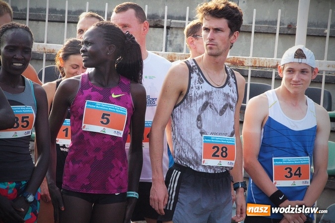 Zdjęcie w galerii na portalu naszwodzislaw.com: Kenijczycy zwycięzcami XXV Biegu Ulicznego o Puchar Burmistrza Miasta Rydułtowy  wiadomości z regionu