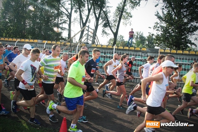 Zdjęcie w galerii na portalu naszwodzislaw.com: Kenijczycy zwycięzcami XXV Biegu Ulicznego o Puchar Burmistrza Miasta Rydułtowy  wiadomości z regionu