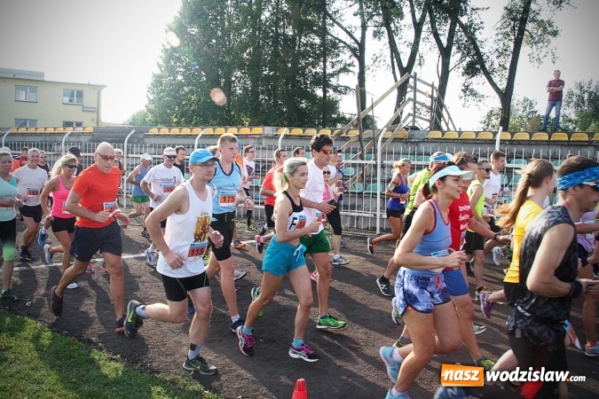 Zdjęcie w galerii na portalu naszwodzislaw.com: Kenijczycy zwycięzcami XXV Biegu Ulicznego o Puchar Burmistrza Miasta Rydułtowy  wiadomości z regionu