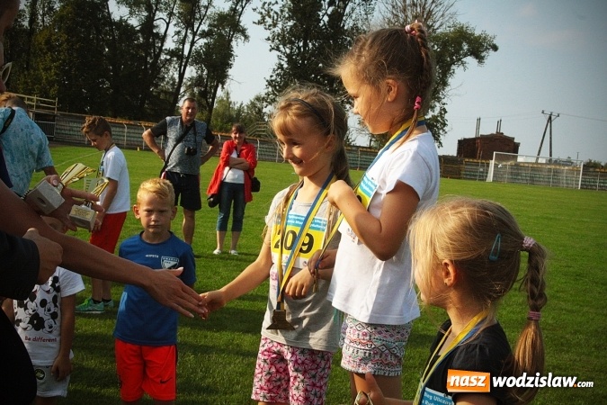 Zdjęcie w galerii na portalu naszwodzislaw.com: Kenijczycy zwycięzcami XXV Biegu Ulicznego o Puchar Burmistrza Miasta Rydułtowy  wiadomości z regionu