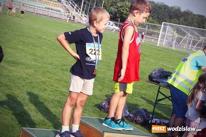 Zdjęcie w galerii na portalu naszwodzislaw.com: Kenijczycy zwycięzcami XXV Biegu Ulicznego o Puchar Burmistrza Miasta Rydułtowy  wiadomości z regionu