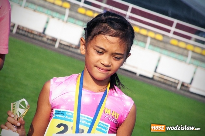 Zdjęcie w galerii na portalu naszwodzislaw.com: Kenijczycy zwycięzcami XXV Biegu Ulicznego o Puchar Burmistrza Miasta Rydułtowy  wiadomości z regionu