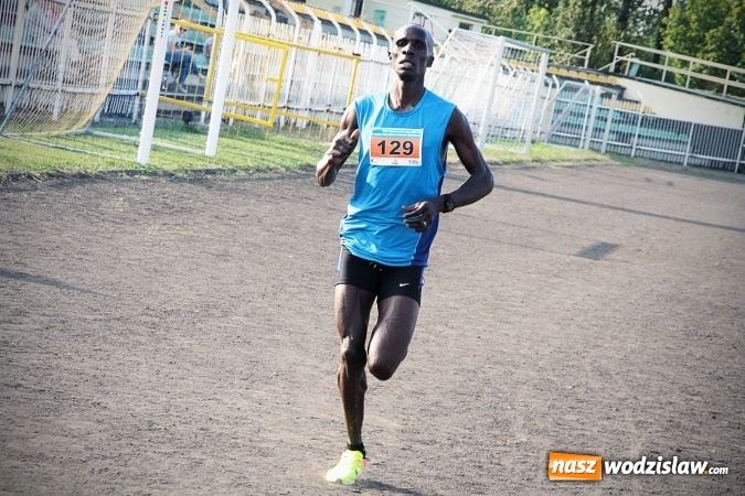 Zdjęcie w galerii na portalu naszwodzislaw.com: Kenijczycy zwycięzcami XXV Biegu Ulicznego o Puchar Burmistrza Miasta Rydułtowy  wiadomości z regionu