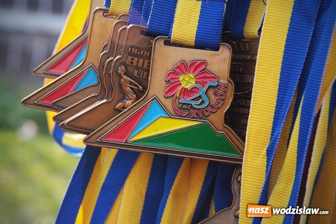 Zdjęcie w galerii na portalu naszwodzislaw.com: Kenijczycy zwycięzcami XXV Biegu Ulicznego o Puchar Burmistrza Miasta Rydułtowy  wiadomości z regionu