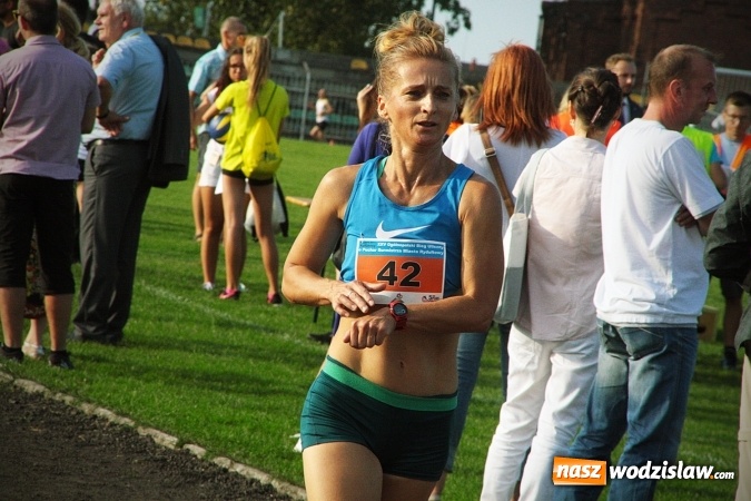 Zdjęcie w galerii na portalu naszwodzislaw.com: Kenijczycy zwycięzcami XXV Biegu Ulicznego o Puchar Burmistrza Miasta Rydułtowy  wiadomości z regionu