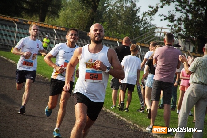 Zdjęcie w galerii na portalu naszwodzislaw.com: Kenijczycy zwycięzcami XXV Biegu Ulicznego o Puchar Burmistrza Miasta Rydułtowy  wiadomości z regionu