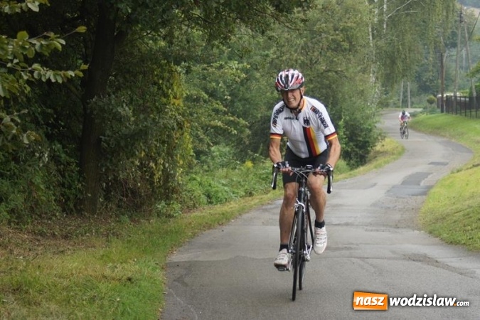 Zdjęcie w galerii na portalu naszwodzislaw.com: XXXI Mistrzostwa Piekarzy i Cukierników w Kolarstwie Szosowym już za nami. Na starcie stanęli zawodnicy z dziewięciu państw  wiadomości z regionu