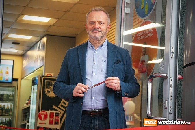 Zdjęcie w galerii na portalu naszwodzislaw.com: Przy Witosa 24 powitano nową markę paliwową. Circle K zastąpiła Statoil  wiadomości z regionu