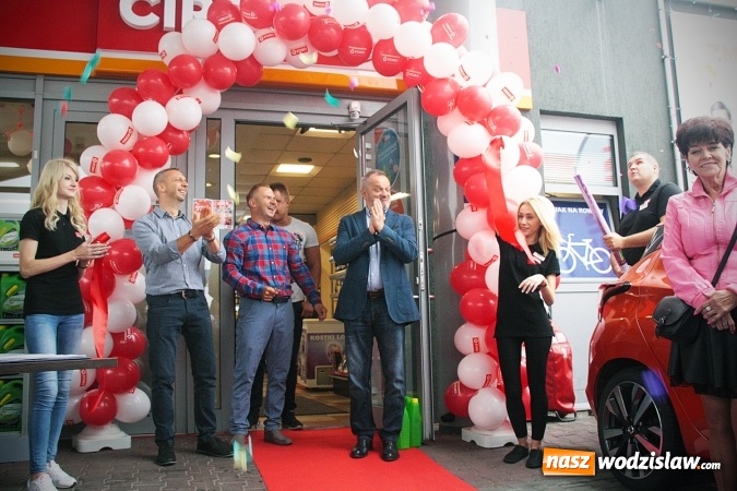 Zdjęcie w galerii na portalu naszwodzislaw.com: Przy Witosa 24 powitano nową markę paliwową. Circle K zastąpiła Statoil  wiadomości z regionu
