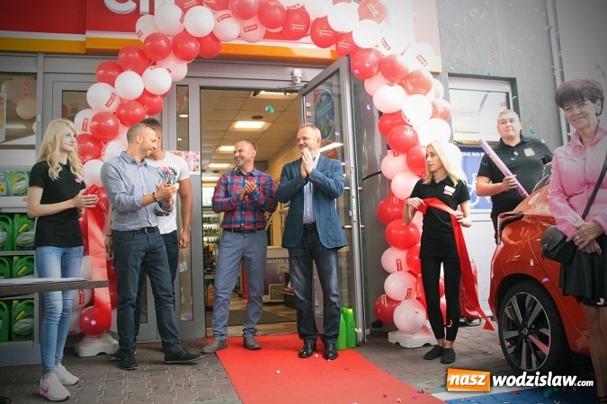 Zdjęcie w galerii na portalu naszwodzislaw.com: Przy Witosa 24 powitano nową markę paliwową. Circle K zastąpiła Statoil  wiadomości z regionu