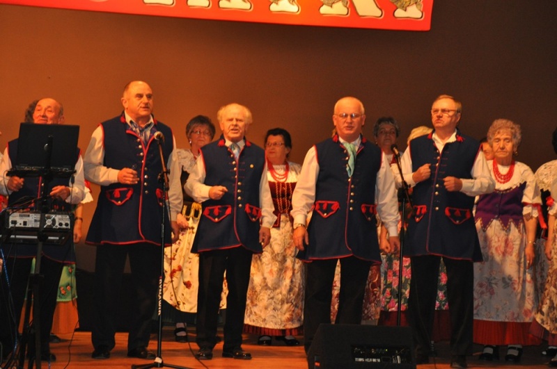 Zdjęcie w galerii na portalu naszwodzislaw.com: W Czyżowicach pogrzebali basa wiadomości z regionu