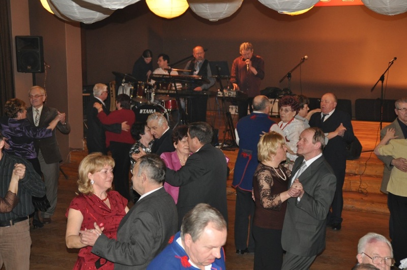 Zdjęcie w galerii na portalu naszwodzislaw.com: W Czyżowicach pogrzebali basa wiadomości z regionu