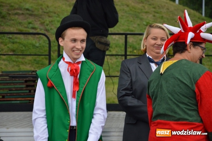Zdjęcie w galerii na portalu naszwodzislaw.com: Narodowe czytanie na Rydułtowskiej Fikołkowni Rafa  wiadomości z regionu