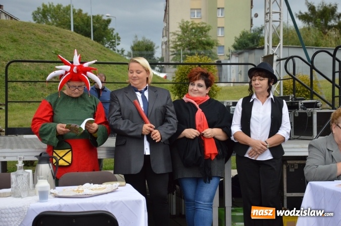 Zdjęcie w galerii na portalu naszwodzislaw.com: Narodowe czytanie na Rydułtowskiej Fikołkowni Rafa  wiadomości z regionu