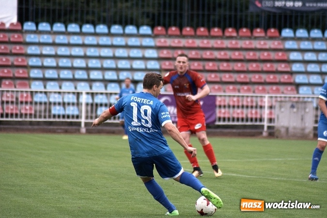 Zdjęcie w galerii na portalu naszwodzislaw.com: Klasa okręgowa: Forteca padła przy Bogumińskiej wiadomości z regionu