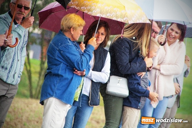 Zdjęcie w galerii na portalu naszwodzislaw.com: Deszczowe dożynki w Połomi  wiadomości z regionu