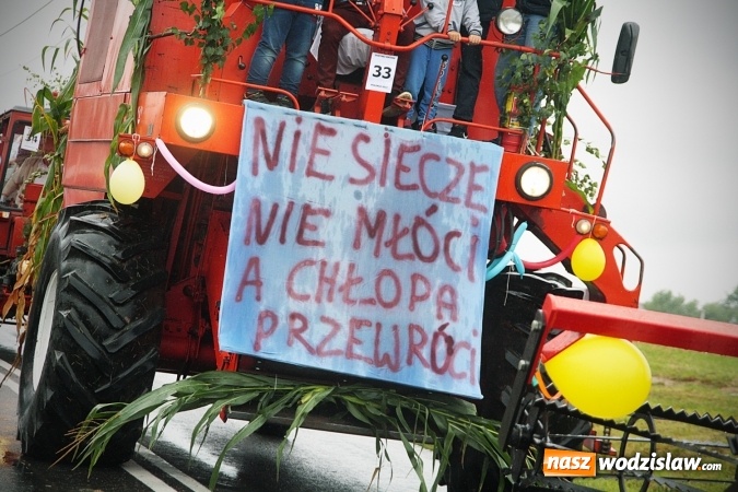 Zdjęcie w galerii na portalu naszwodzislaw.com: Deszczowe dożynki w Połomi  wiadomości z regionu
