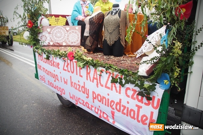 Zdjęcie w galerii na portalu naszwodzislaw.com: Deszczowe dożynki w Połomi  wiadomości z regionu