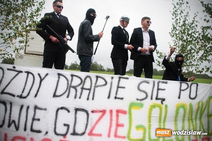 Zdjęcie w galerii na portalu naszwodzislaw.com: Deszczowe dożynki w Połomi  wiadomości z regionu