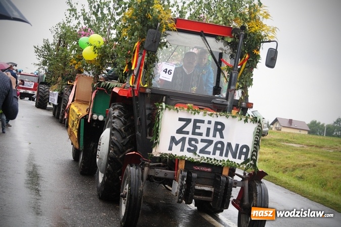 Zdjęcie w galerii na portalu naszwodzislaw.com: Deszczowe dożynki w Połomi  wiadomości z regionu