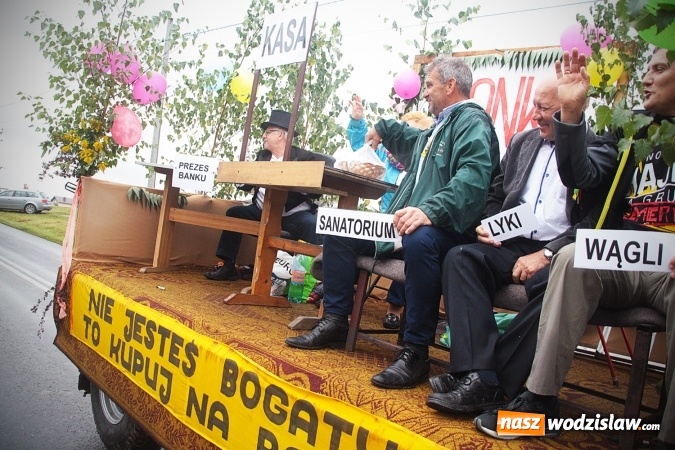 Zdjęcie w galerii na portalu naszwodzislaw.com: Deszczowe dożynki w Połomi  wiadomości z regionu