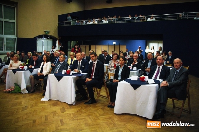 Zdjęcie w galerii na portalu naszwodzislaw.com: Powiat zainaugurował nowy rok szkolny  wiadomości z regionu