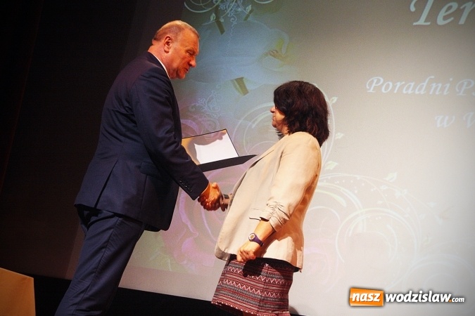 Zdjęcie w galerii na portalu naszwodzislaw.com: Powiat zainaugurował nowy rok szkolny  wiadomości z regionu