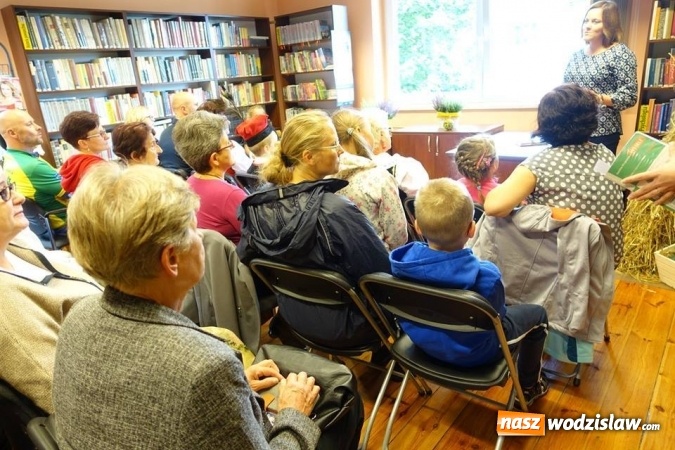 Zdjęcie w galerii na portalu naszwodzislaw.com: Narodowe Czytanie Wesela w Radlinie wiadomości z regionu