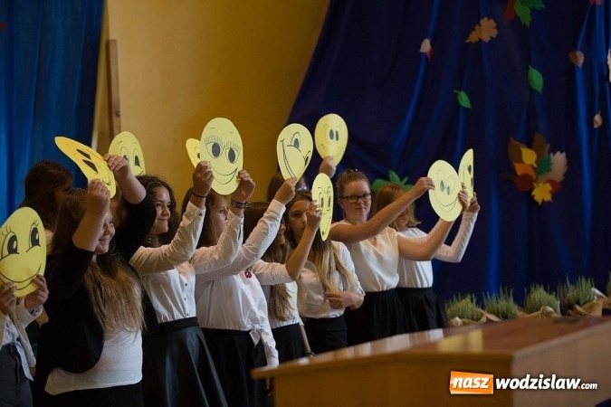 Zdjęcie w galerii na portalu naszwodzislaw.com: Rok szkolny 2017/2018 w Radlinie rozpoczęty!  wiadomości z regionu