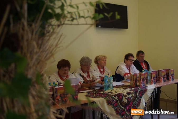 Zdjęcie w galerii na portalu naszwodzislaw.com: Narodowe Czytanie w Ochotniczej Straży Pożarnej w Mszanie wiadomości z regionu