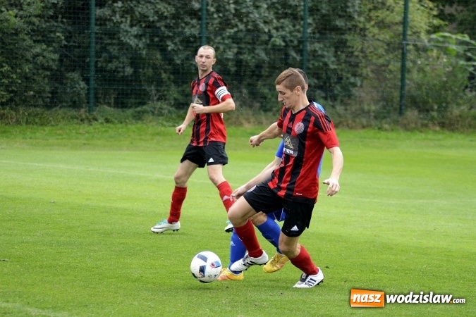 Zdjęcie w galerii na portalu naszwodzislaw.com: Zespół Czyżowic musiał uznać wyższośc Gaszowic wiadomości z regionu