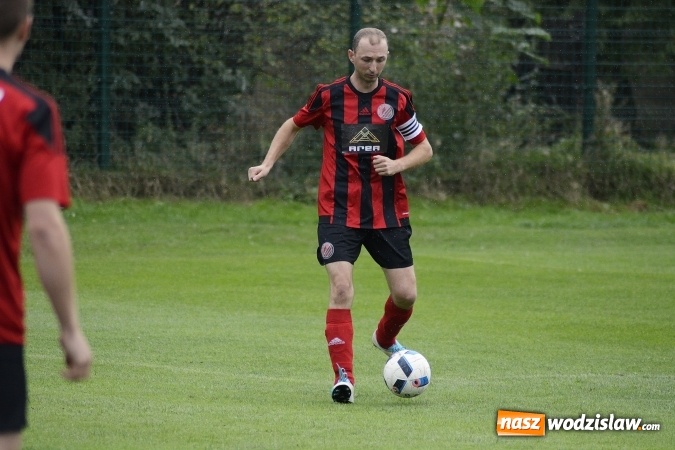 Zdjęcie w galerii na portalu naszwodzislaw.com: Zespół Czyżowic musiał uznać wyższośc Gaszowic wiadomości z regionu