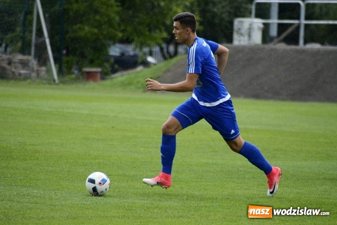 Zdjęcie w galerii na portalu naszwodzislaw.com: Zespół Czyżowic musiał uznać wyższośc Gaszowic wiadomości z regionu