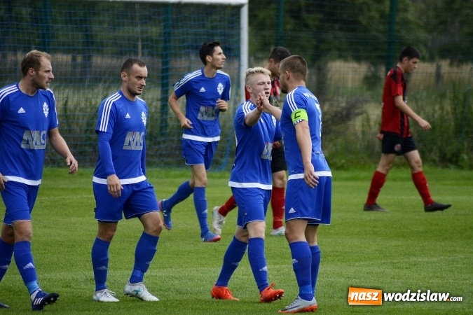 Zdjęcie w galerii na portalu naszwodzislaw.com: Zespół Czyżowic musiał uznać wyższośc Gaszowic wiadomości z regionu