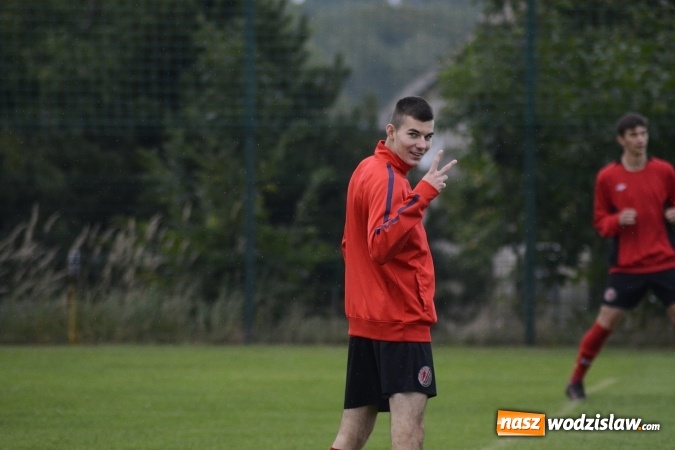 Zdjęcie w galerii na portalu naszwodzislaw.com: Zespół Czyżowic musiał uznać wyższośc Gaszowic wiadomości z regionu