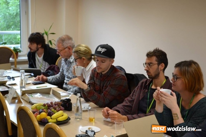 Zdjęcie w galerii na portalu naszwodzislaw.com: Międzynarodowe warsztaty w Radlinie. Goście z całej Europy dyskutowali o centrum wiadomości z regionu