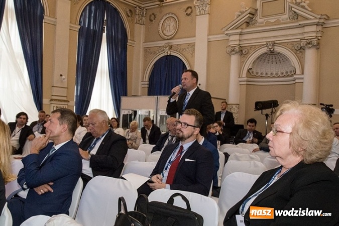 Zdjęcie w galerii na portalu naszwodzislaw.com: Jak skutecznie rozwiązać problem SMOGU?  wiadomości z regionu