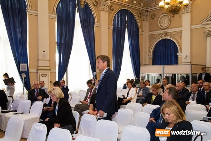 Zdjęcie w galerii na portalu naszwodzislaw.com: Jak skutecznie rozwiązać problem SMOGU?  wiadomości z regionu