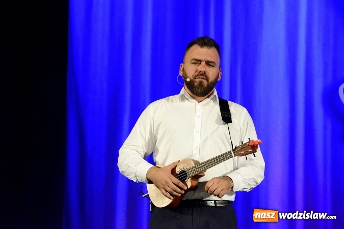 Zdjęcie w galerii na portalu naszwodzislaw.com: Kabaret Młodych Panów ponownie bawił Wodzisław  wiadomości z regionu