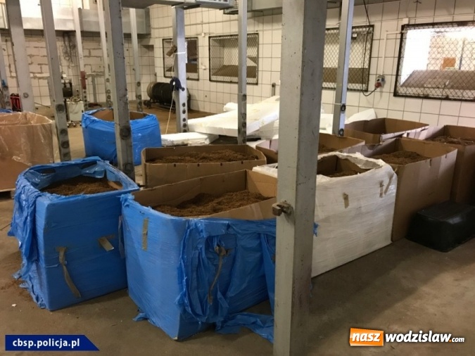 Zdjęcie w galerii na portalu naszwodzislaw.com: W Wodzisławiu zlikwidowano nielegalną fabrykę papierosów. Działały tutaj dwie linie produkcyjne. Zatrzymano 8 osób  wiadomości z regionu