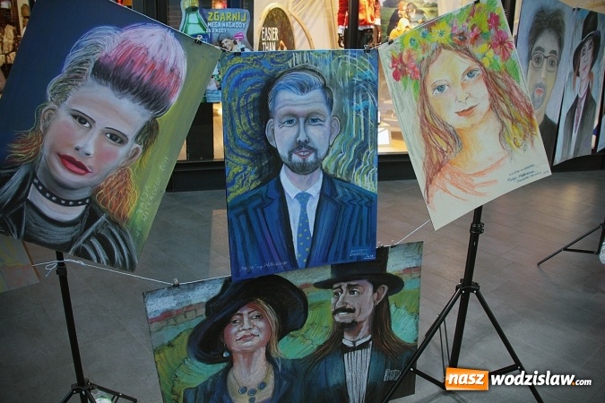 Zdjęcie w galerii na portalu naszwodzislaw.com: Malowali na wzór jednego z najwybitniejszych polskich malarzy. Grupa Artystyczna Pasja z Radlina wystawiła swoje obrazy w Galerii Karuzela  wiadomości z regionu