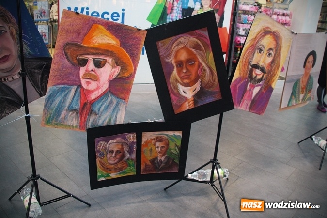 Zdjęcie w galerii na portalu naszwodzislaw.com: Malowali na wzór jednego z najwybitniejszych polskich malarzy. Grupa Artystyczna Pasja z Radlina wystawiła swoje obrazy w Galerii Karuzela  wiadomości z regionu