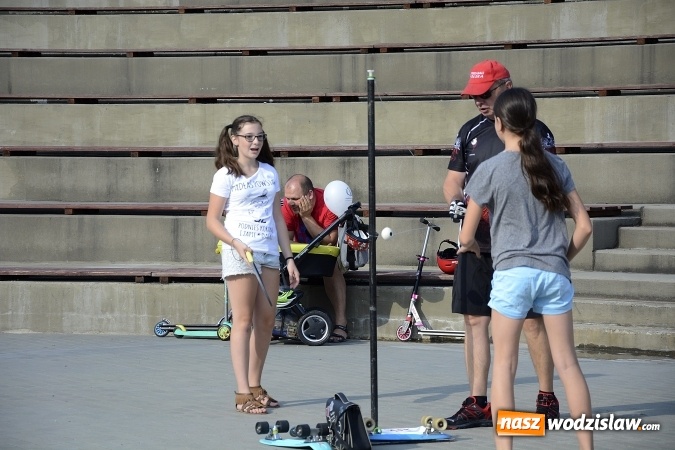Zdjęcie w galerii na portalu naszwodzislaw.com: Rodzinny Festyn Integracyjny na Trzech Wzgórzach. ZDJĘCIA  wiadomości z regionu
