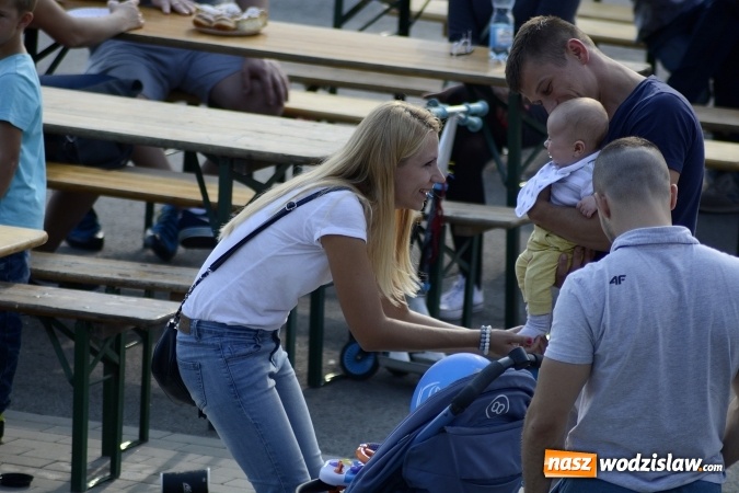 Zdjęcie w galerii na portalu naszwodzislaw.com: Rodzinny Festyn Integracyjny na Trzech Wzgórzach. ZDJĘCIA  wiadomości z regionu