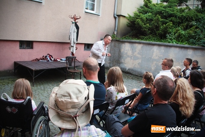 Zdjęcie w galerii na portalu naszwodzislaw.com: Siedem spektakli w ramach jednego wydarzenia. Wodzisław Śląski po raz IV stał się wielką sceną  wiadomości z regionu