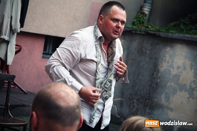 Zdjęcie w galerii na portalu naszwodzislaw.com: Siedem spektakli w ramach jednego wydarzenia. Wodzisław Śląski po raz IV stał się wielką sceną  wiadomości z regionu