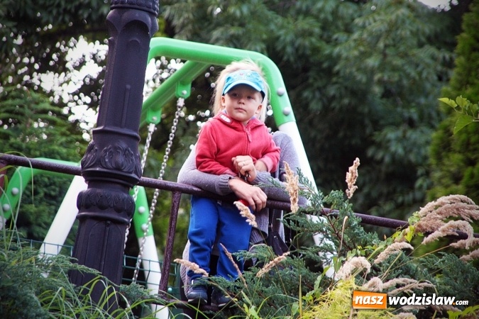 Zdjęcie w galerii na portalu naszwodzislaw.com: Siedem spektakli w ramach jednego wydarzenia. Wodzisław Śląski po raz IV stał się wielką sceną  wiadomości z regionu